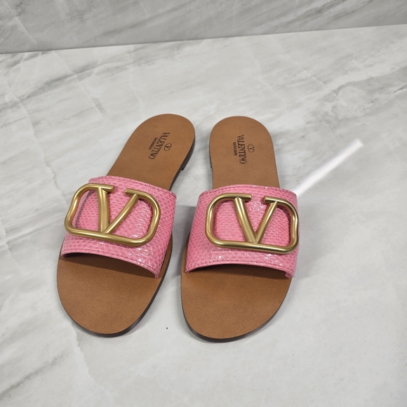 Valentino Garavani Shoes - Valentino VLogo Pink Slide Sandals